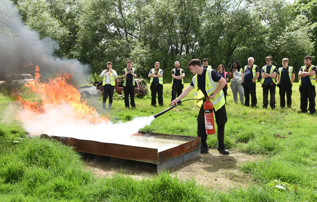 fire safety training - using extinguisher